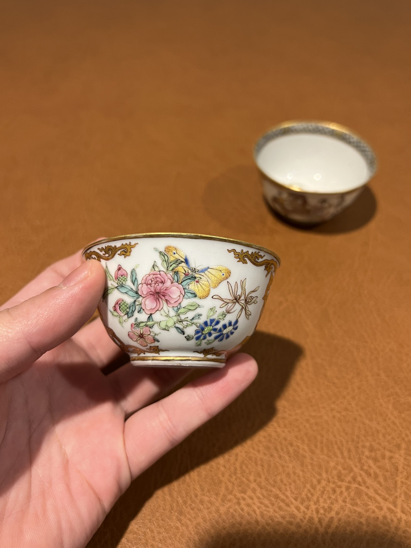 清雍正 珐琅彩仕女人物开窗花卉纹杯（一对） - 图8