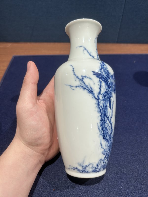 民国 王步青花花鸟图瓶一对 - 图3