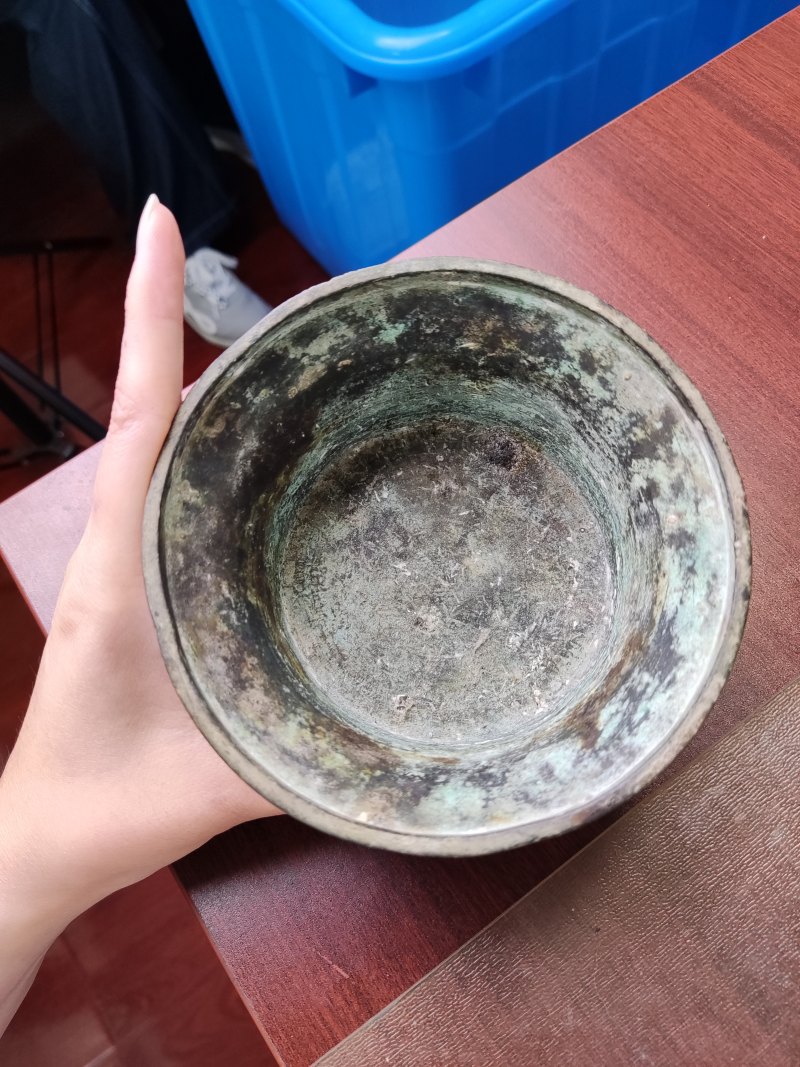 清 铜天鸡耳三足盏式炉 - 图3