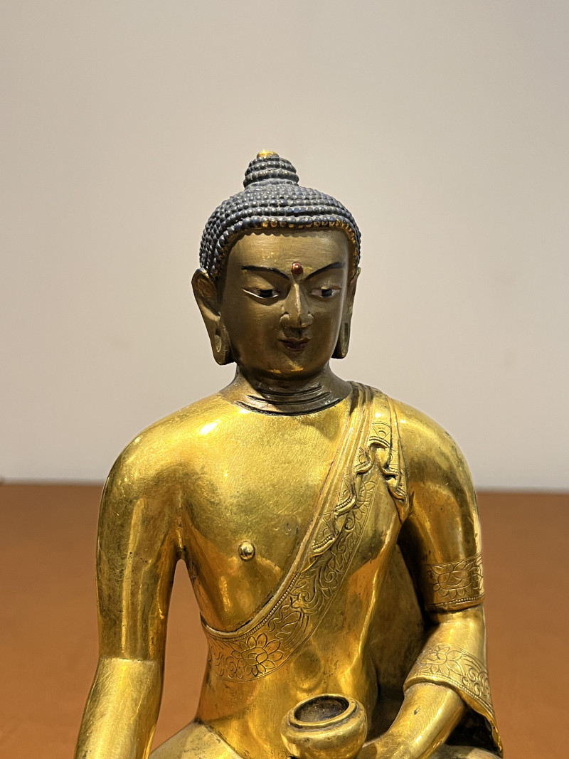 清 铜鎏金药师佛蒙古查娜巴扎尔风格 - 图6