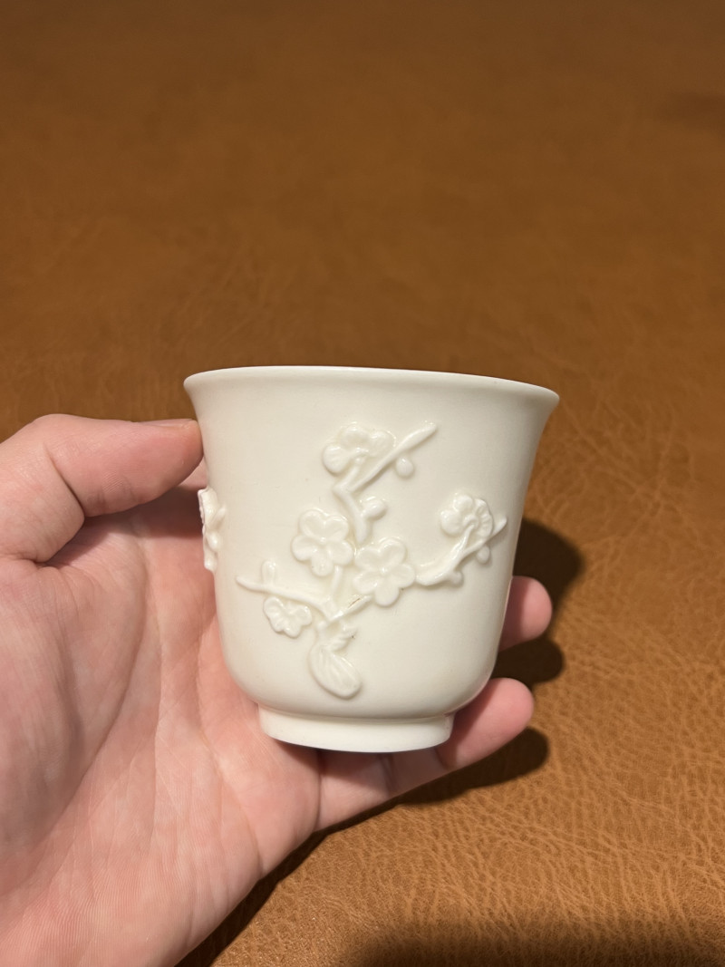 十七世纪 德化模印梅花纹仰钟杯 - 图5
