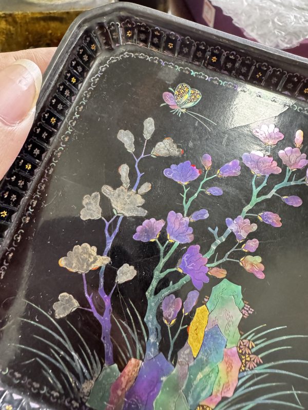 清 黑漆嵌锣钿花卉诗文方盘 - 图7