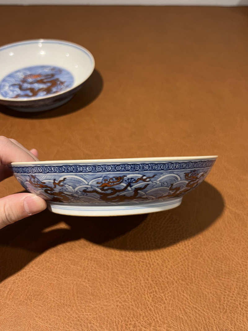 清乾隆 青花矾红龙纹盘（一对） - 图9