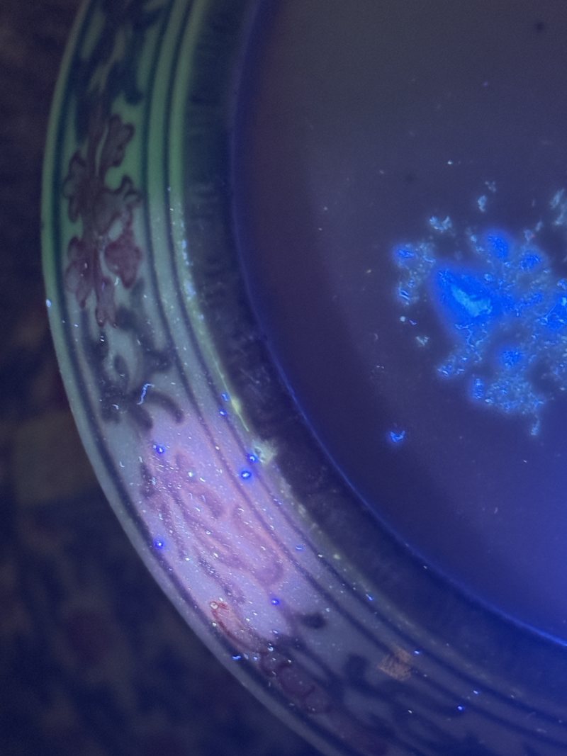 清乾隆 青花粉彩缠枝花卉纹供座（一对） - 图16