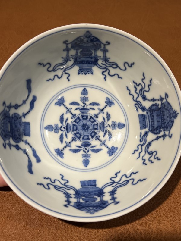 清道光 胭脂红地轧道洋彩花卉开光五谷丰登纹碗 - 图11