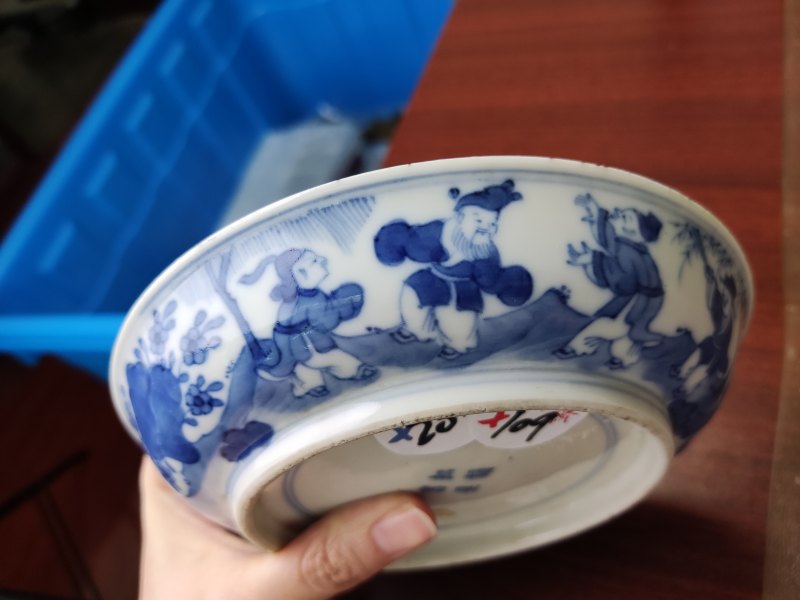 清 青花人物盘 - 图4