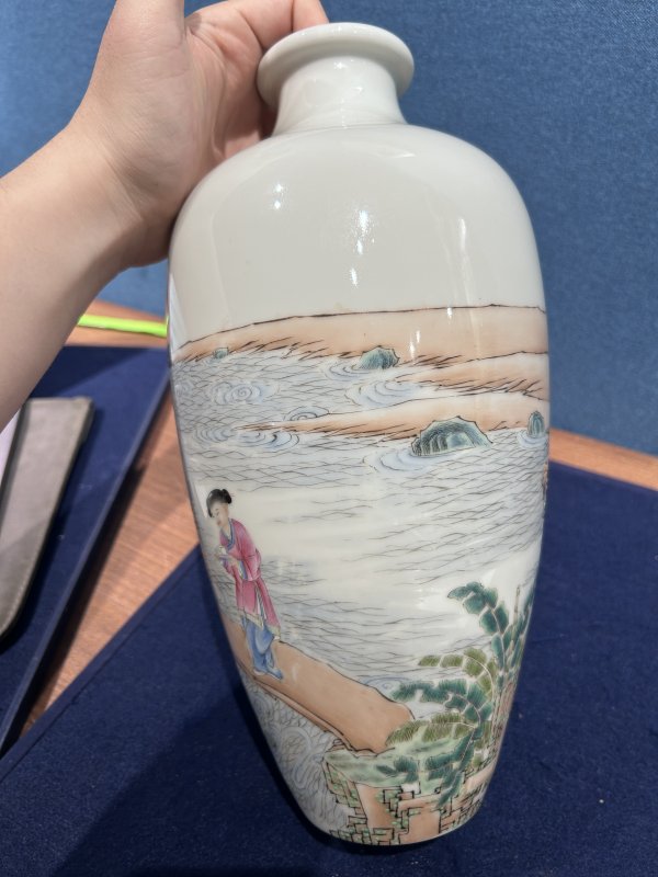 民国 粉彩羲之写经换鹅图瓶 - 图6