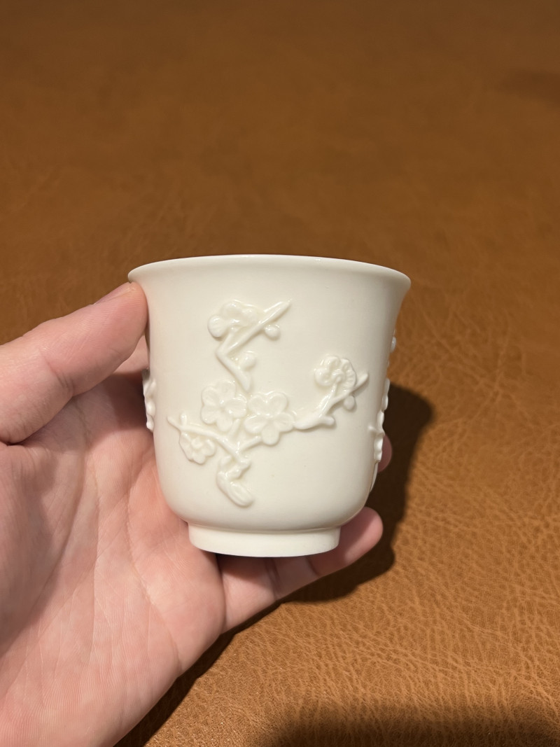 十七世纪 德化模印梅花纹仰钟杯 - 图6
