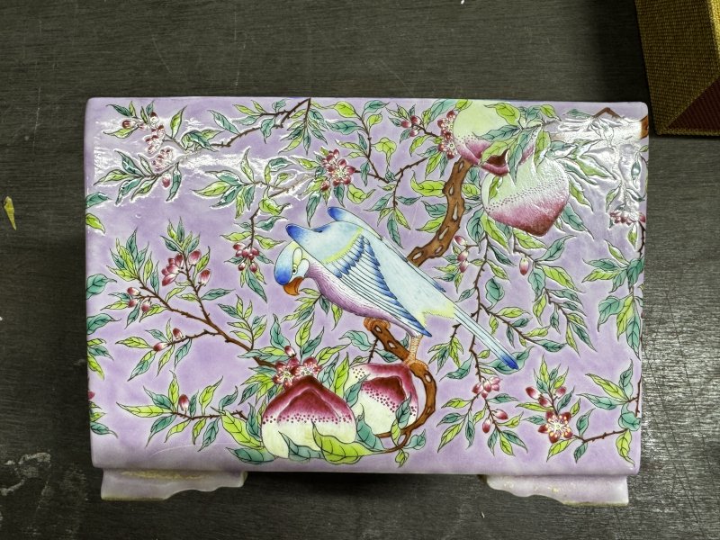 清 粉彩花鸟四方花盆一对 - 图18
