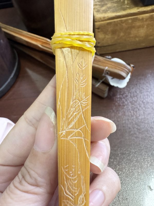 清 竹刻平湖秋月扇骨、花卉纹扇骨 - 图5