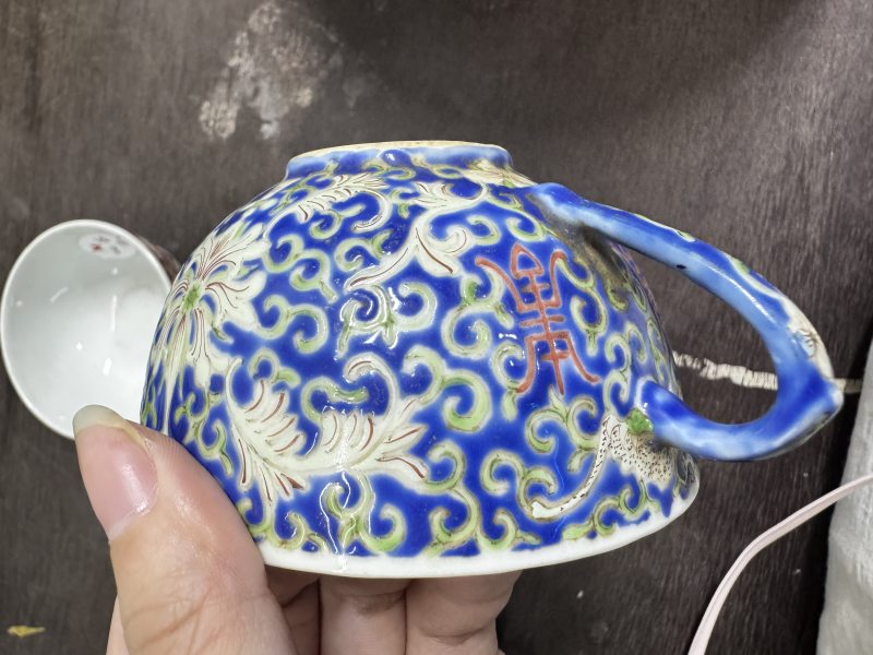 清 料彩缠枝花卉纹把杯二件 - 图4