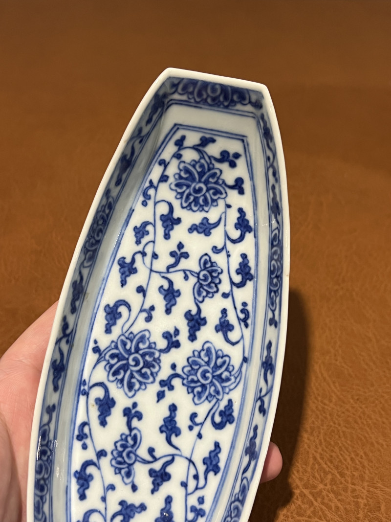 清乾隆 青花缠枝莲纹茶船 - 图4