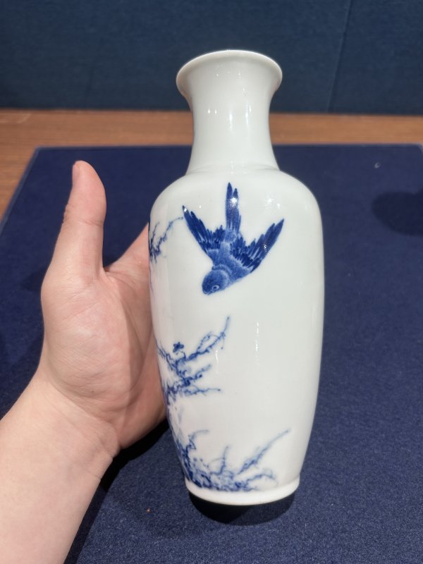 民国 王步青花花鸟图瓶一对 - 图7