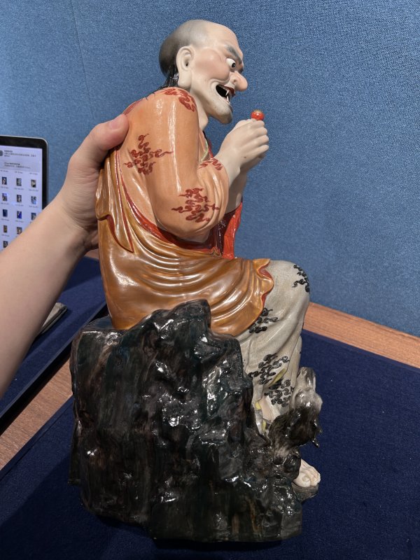 1950年作 曾龙升粉彩降龙罗汉瓷塑 - 图7