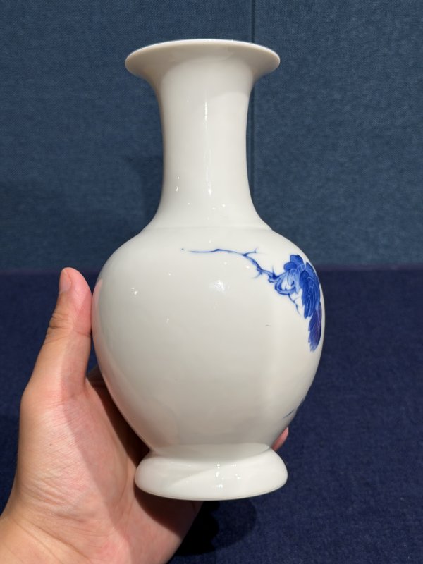 民国 青花青雀观棠图瓶 - 图4