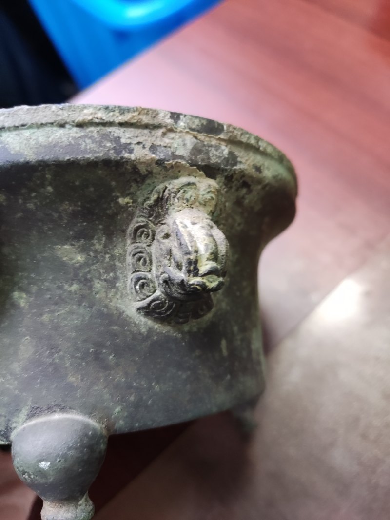 清 铜天鸡耳三足盏式炉 - 图6