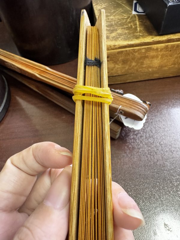 清 竹刻平湖秋月扇骨、花卉纹扇骨 - 图7