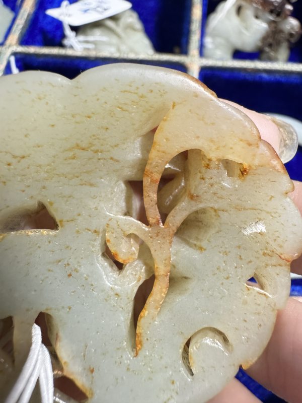 明 沁玉镂雕凌霄花带饰 - 图10