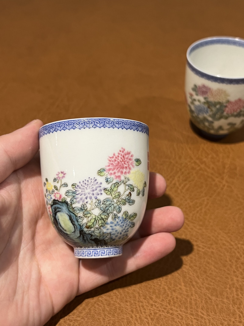 民国 珐琅彩花卉纹杯（一对） - 图9