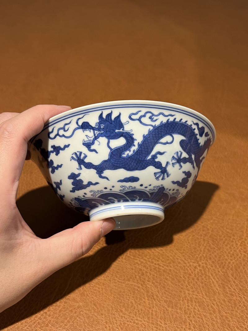 清乾隆 青花海水云龙纹碗 - 图5