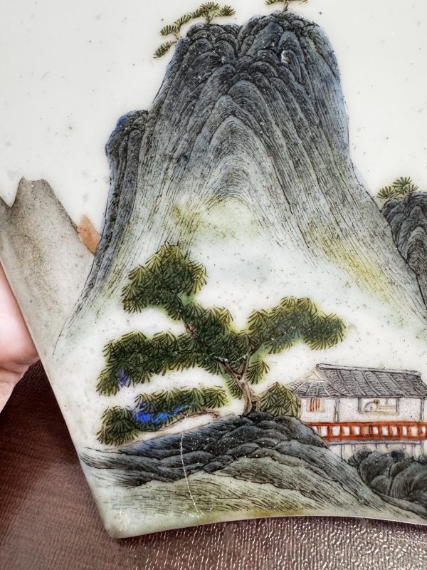 清 粉彩“秋江塔影”瓷板、“春风得意”瓷板、“秋江晚渡”瓷板 - 图6