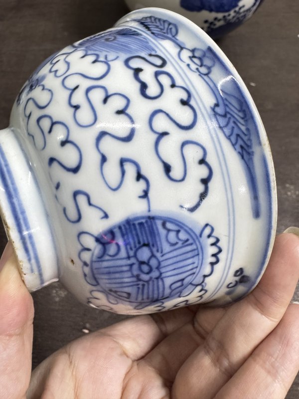 清 青花狮子绣球纹碗一对 - 图10