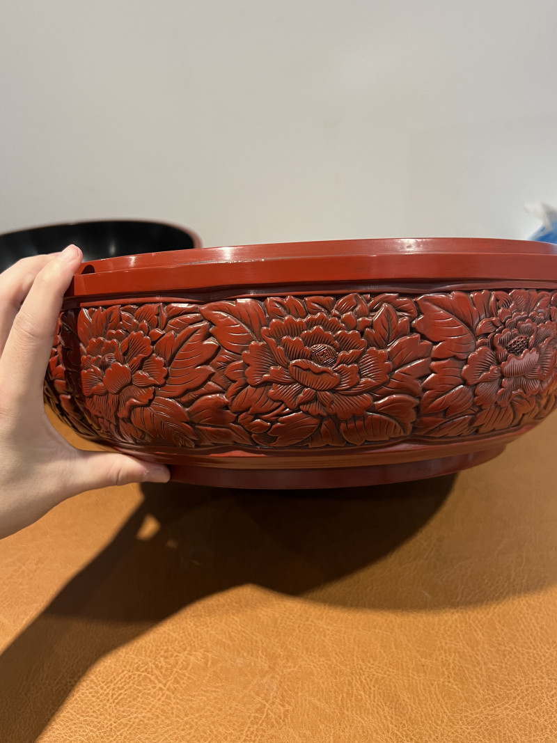 清乾隆 剔红花卉大捧盒 - 图7