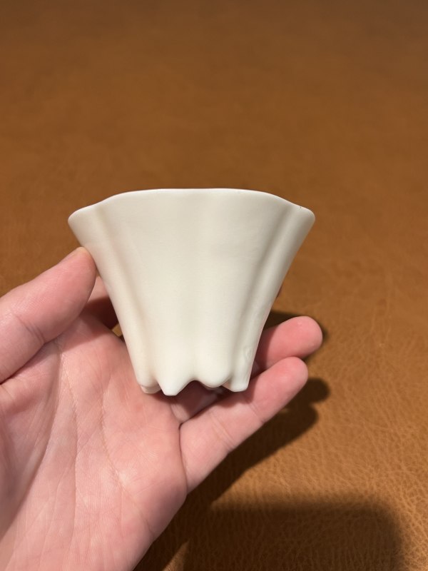 十七世纪 德化暗刻兰花杯 - 图3