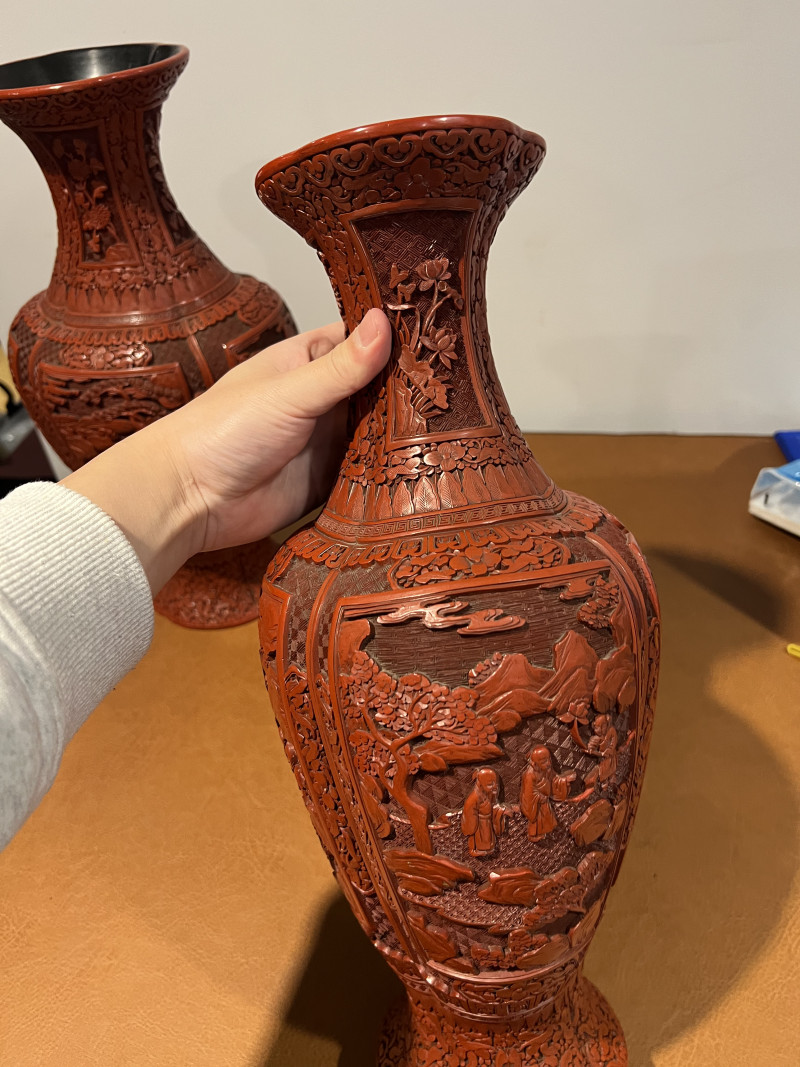 清中期 剔红海棠型瓶一对 - 图5
