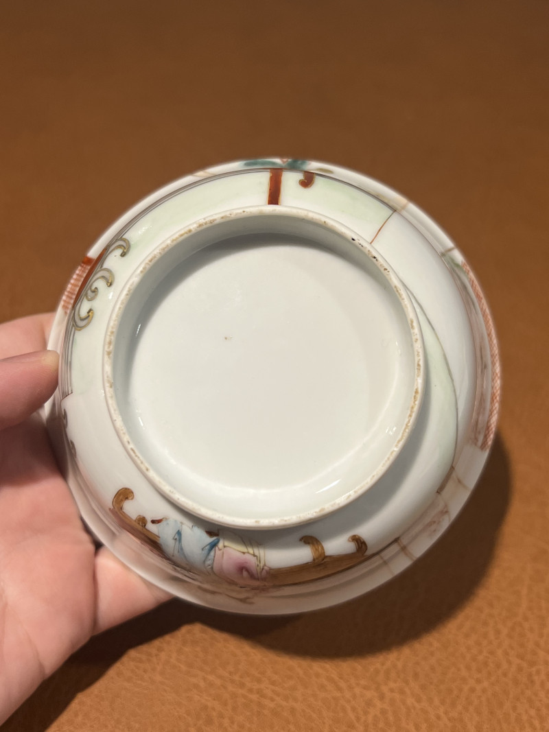 清雍正 粉彩人物杯 - 图11