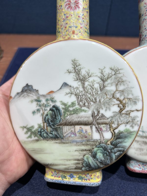 民国 粉彩山水花鸟双联瓶 - 图7