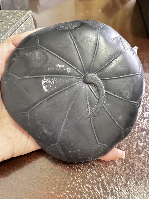清 荷蟹纹端砚 - 图5