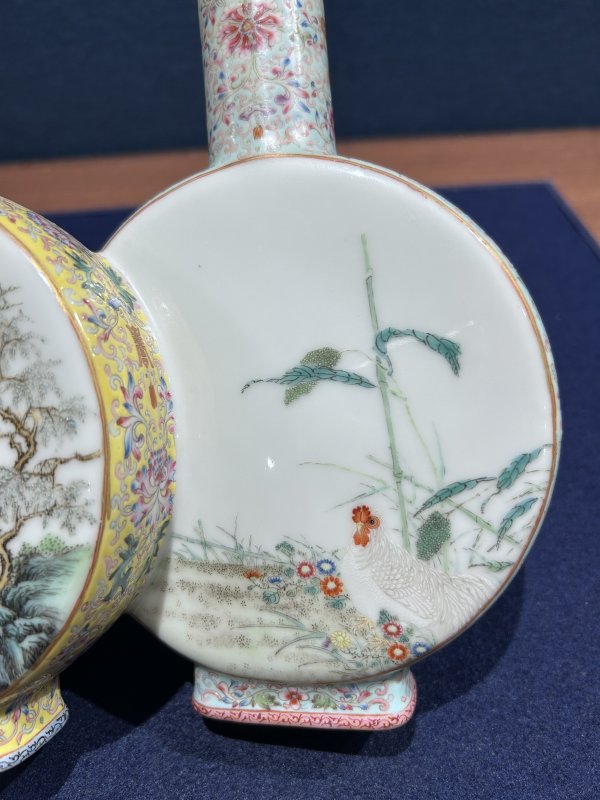 民国 粉彩山水花鸟双联瓶 - 图8