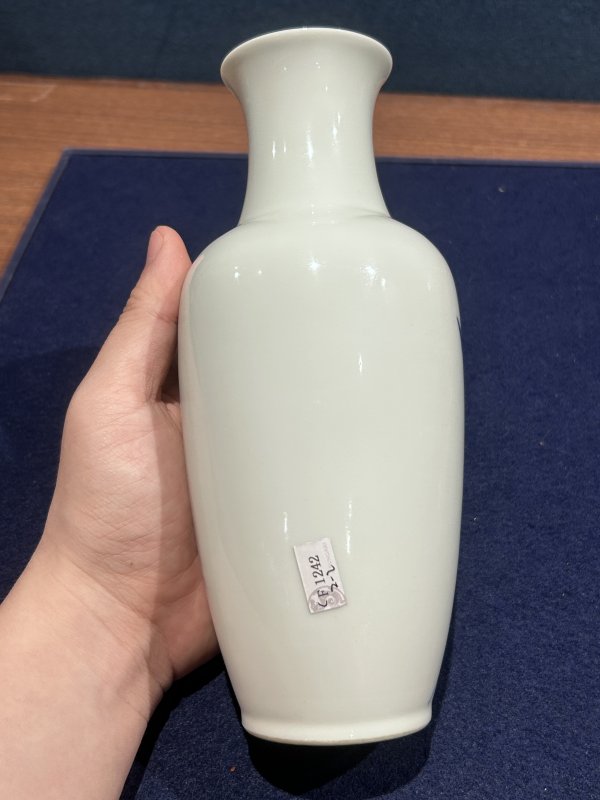 民国 王步青花花鸟图瓶一对 - 图13