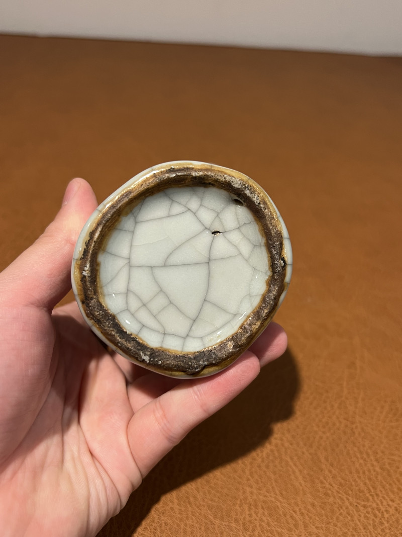清雍正 哥釉树形笔筒 - 图9