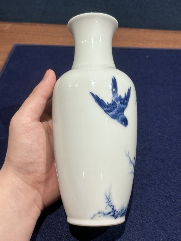 民国 王步青花花鸟图瓶一对 - 图14