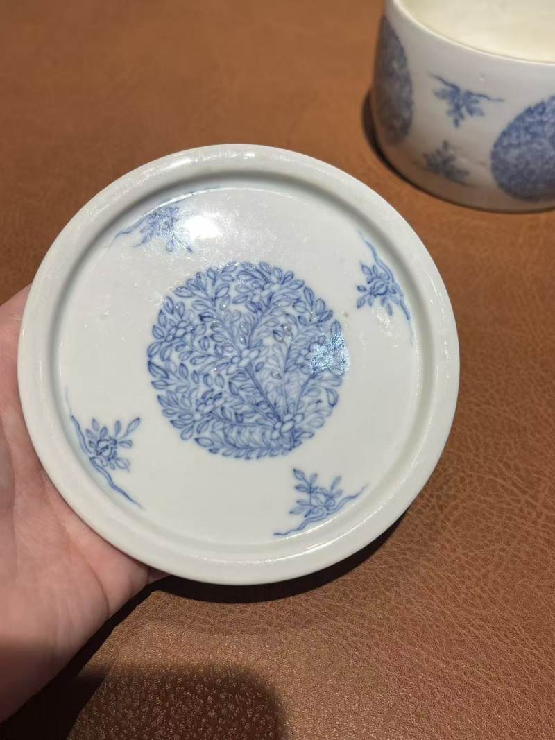 清雍正 青花团花纹蟋蟀罐 - 图5