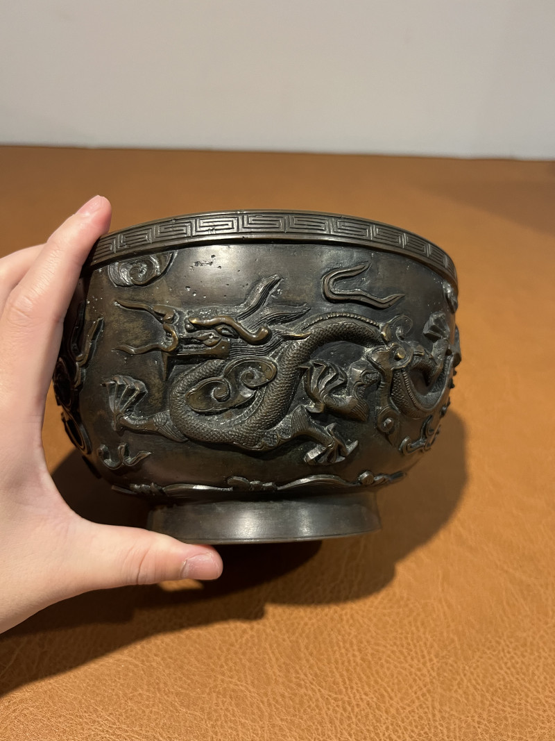 清乾隆 铜高浮雕龙纹碗 - 图7