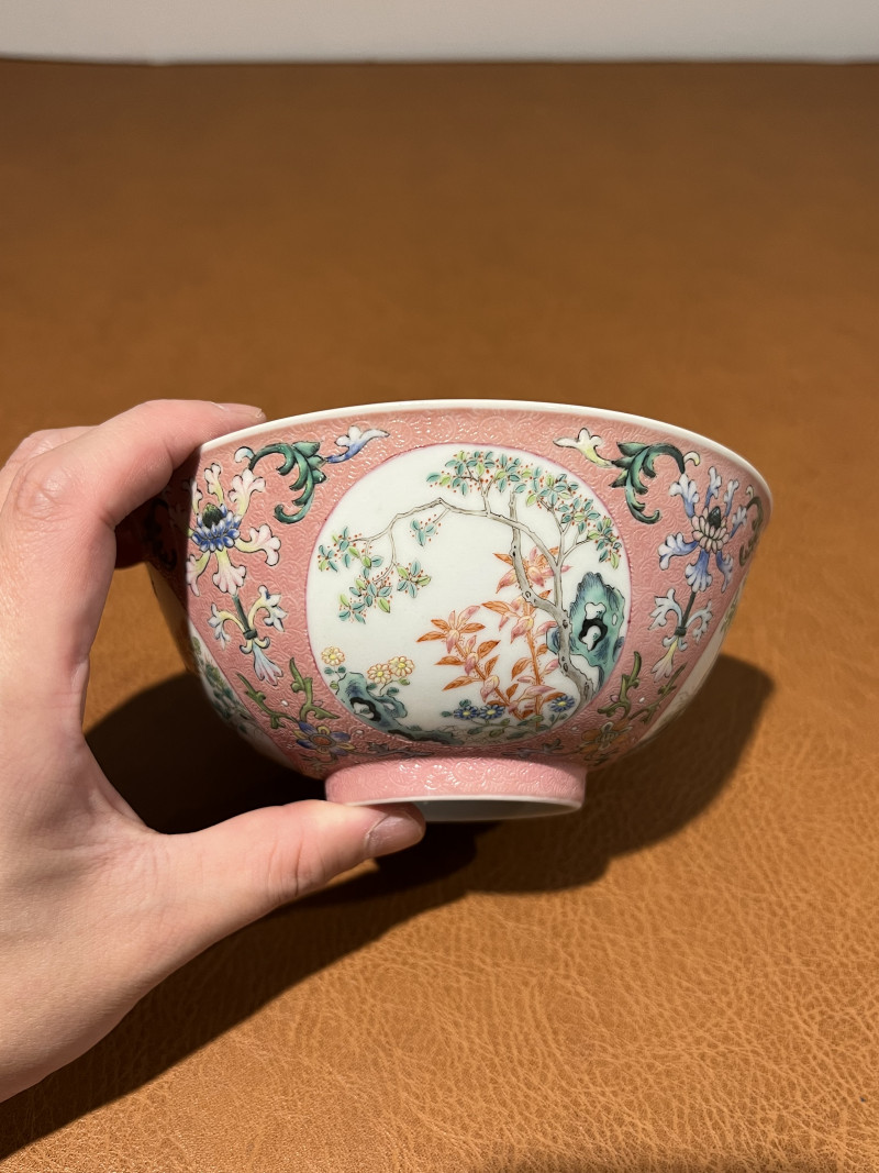 清道光 粉地洋彩轧道开光丹桂飘香纹节令膳碗 - 图5