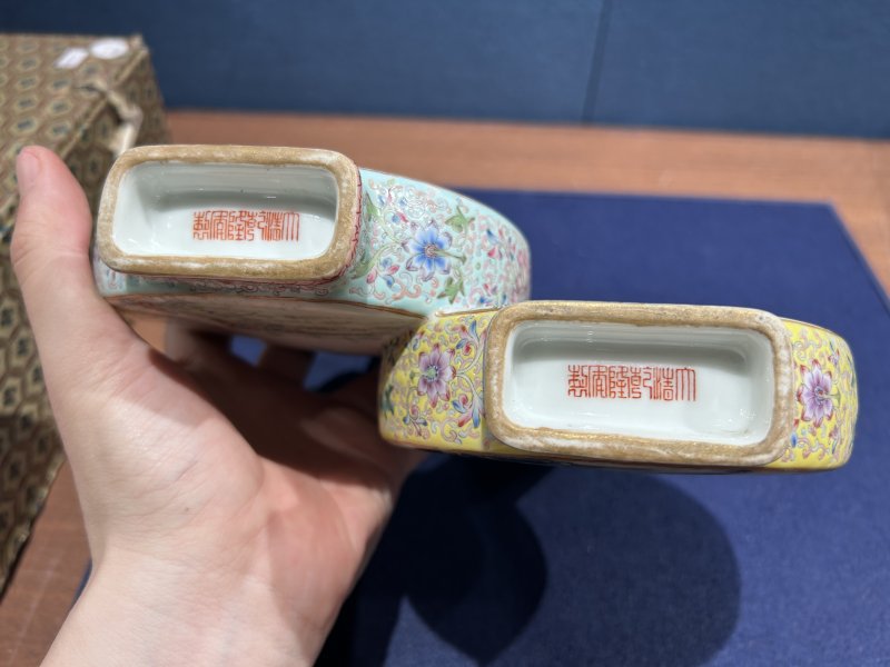 民国 粉彩山水花鸟双联瓶 - 图11
