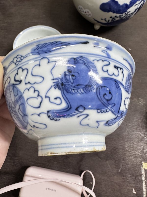 清 青花狮子绣球纹碗一对 - 图15
