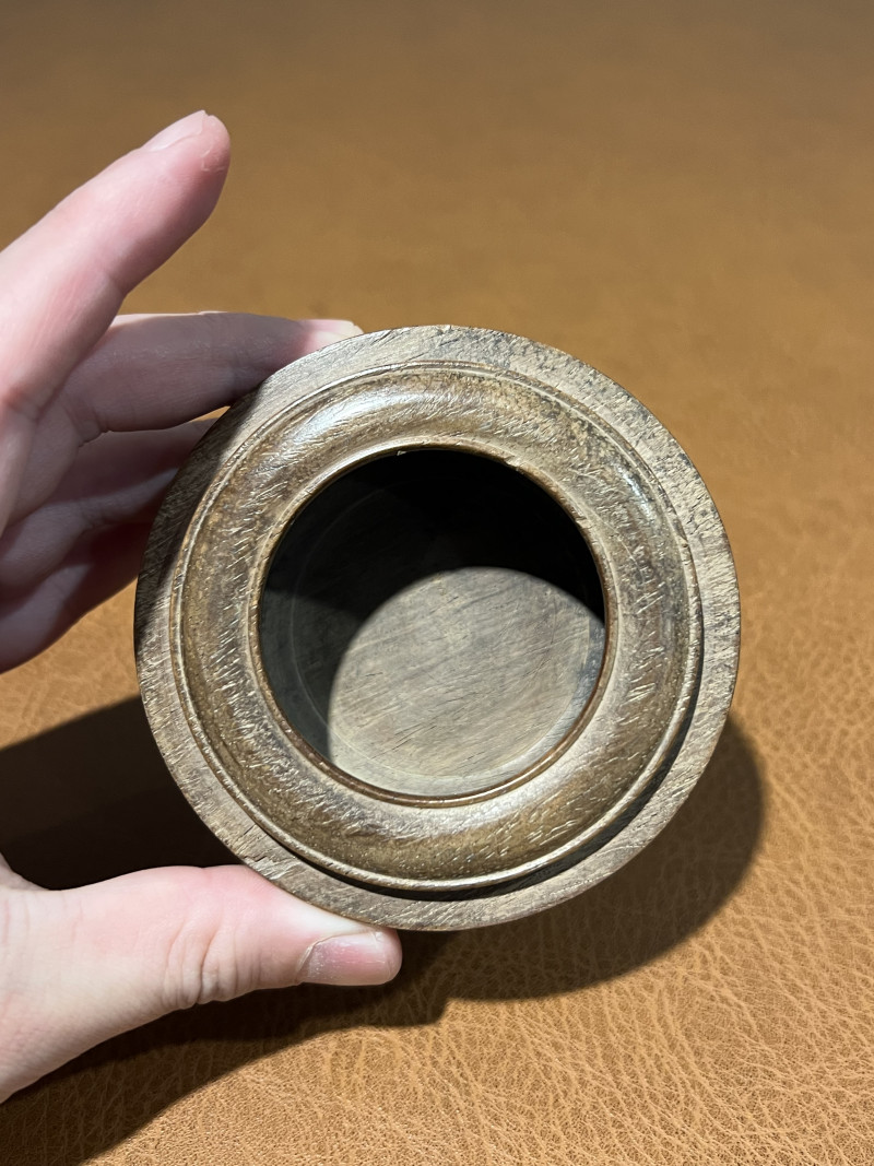 清初 黄花梨香盒 - 图5