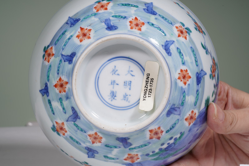 清 斗彩落花流水纹碗 - 图3