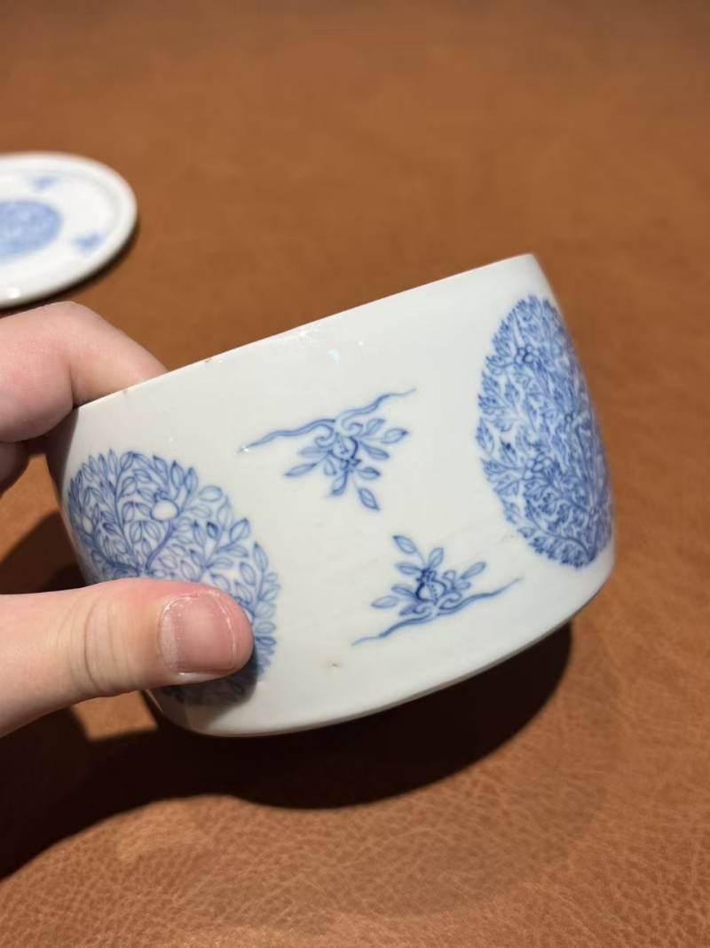 清雍正 青花团花纹蟋蟀罐 - 图8