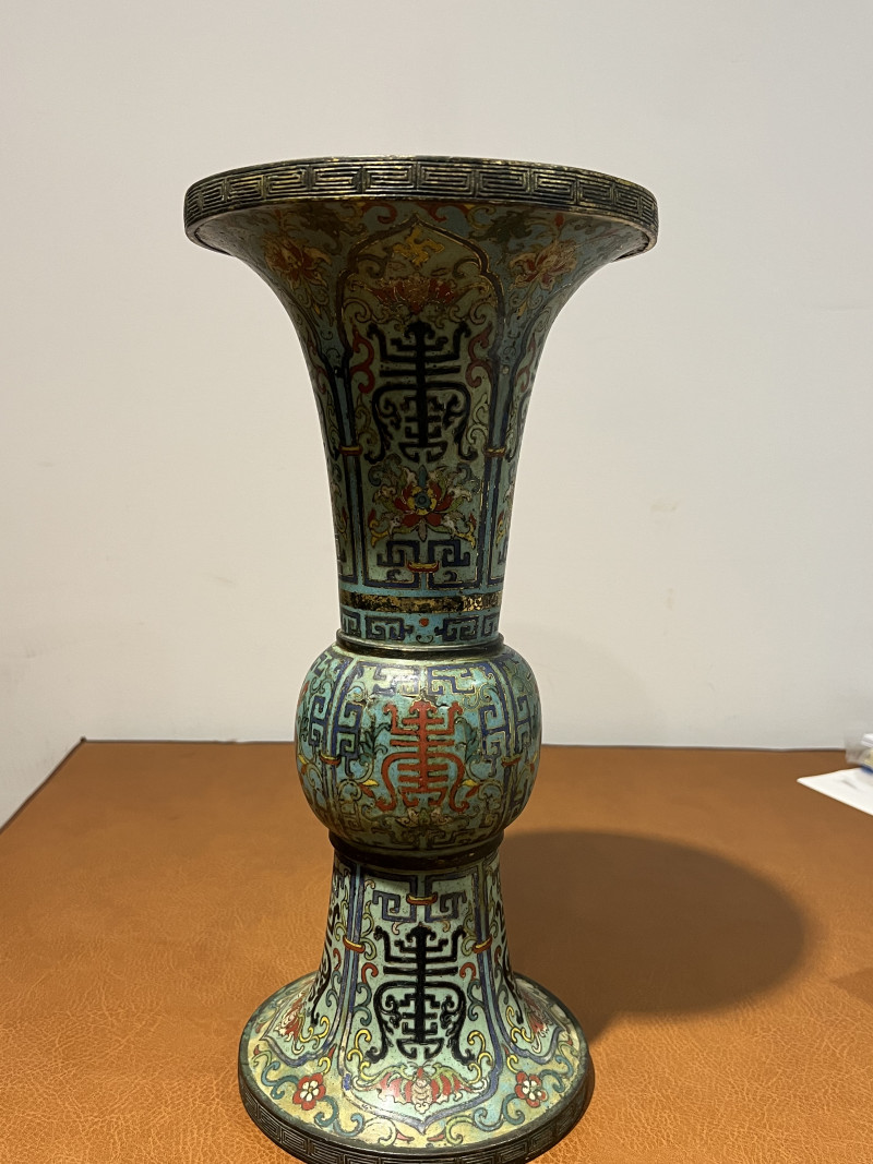 清乾隆 铜胎掐丝珐琅花觚 - 图2