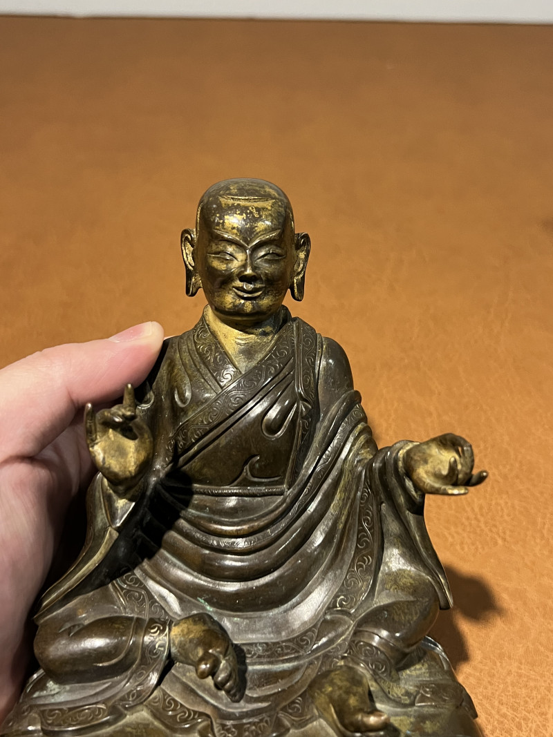 清乾隆 铜泥金戍博迦尊者坐像 - 图5