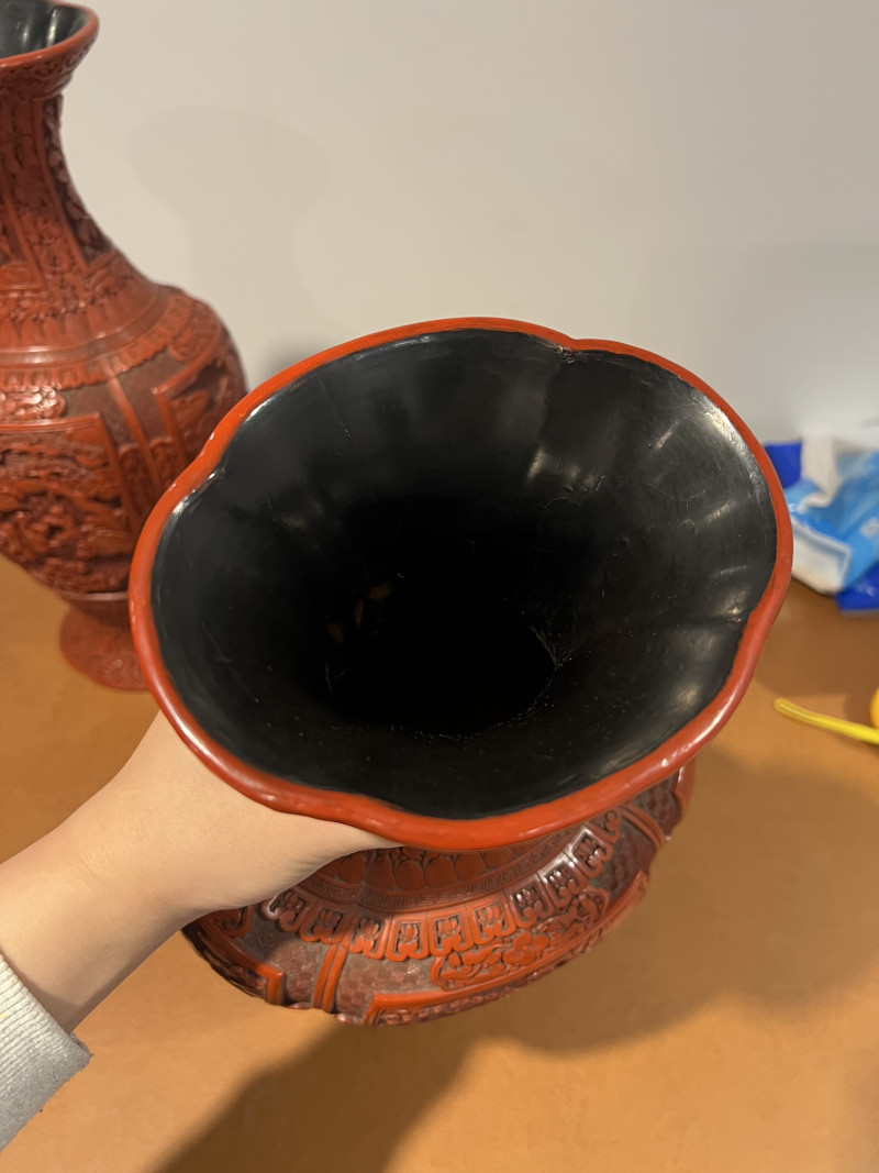 清中期 剔红海棠型瓶一对 - 图8
