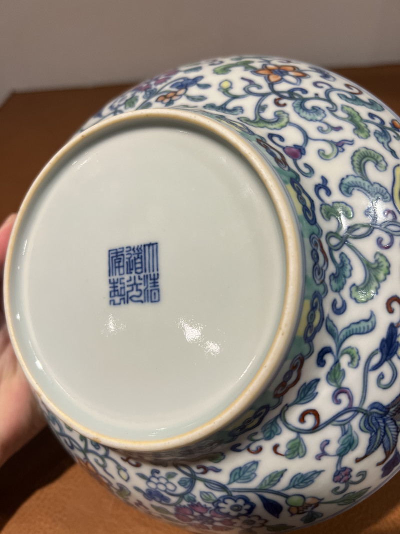 清道光 斗彩八吉祥纹折腰盘 - 图4