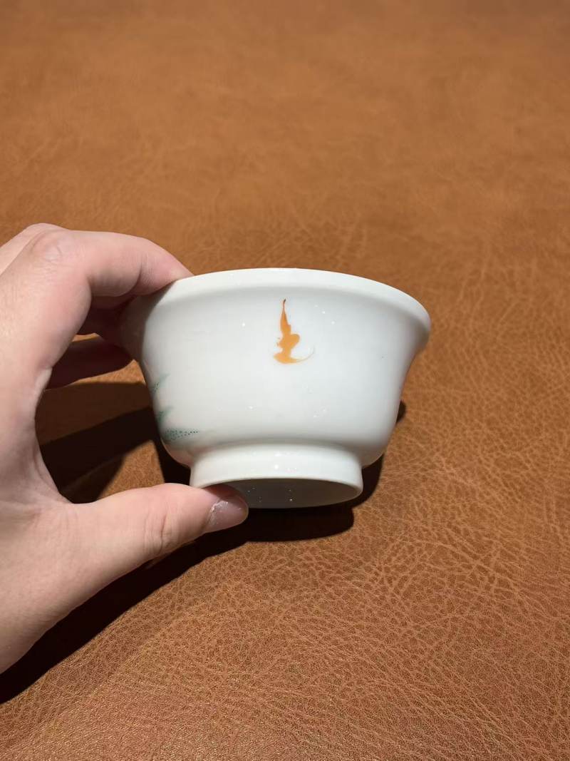 清雍正 粉彩鹿纹杯 - 图6