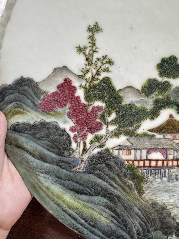 清 粉彩“秋江塔影”瓷板、“春风得意”瓷板、“秋江晚渡”瓷板 - 图11